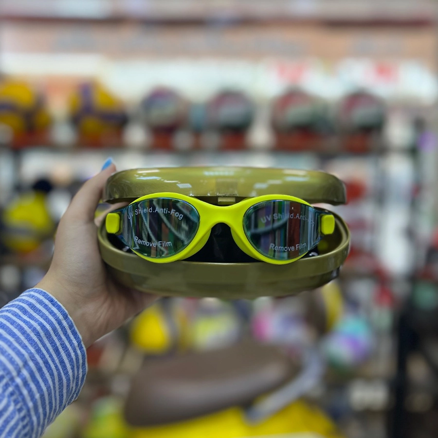 عینک شنا اعلا قاب طلایی SPEEDO کد 1111